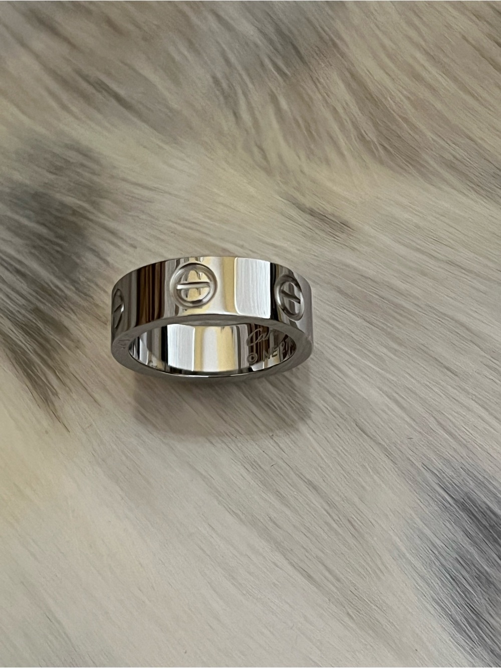 Size 6 ring silver tone in Titanium alloy New 6mm width